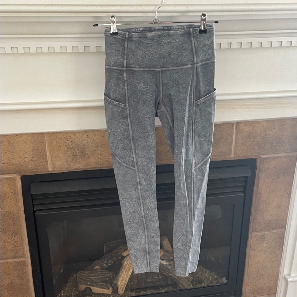 Lululemon Athletica crushed denim pattern fast and free Leggings